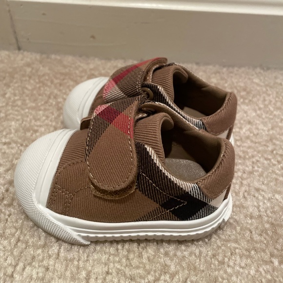 Burberry Baby Shoes - Picture 4 of 6